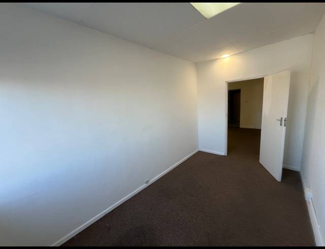 50M² OFFICE TO LET IN PARKLANDS
